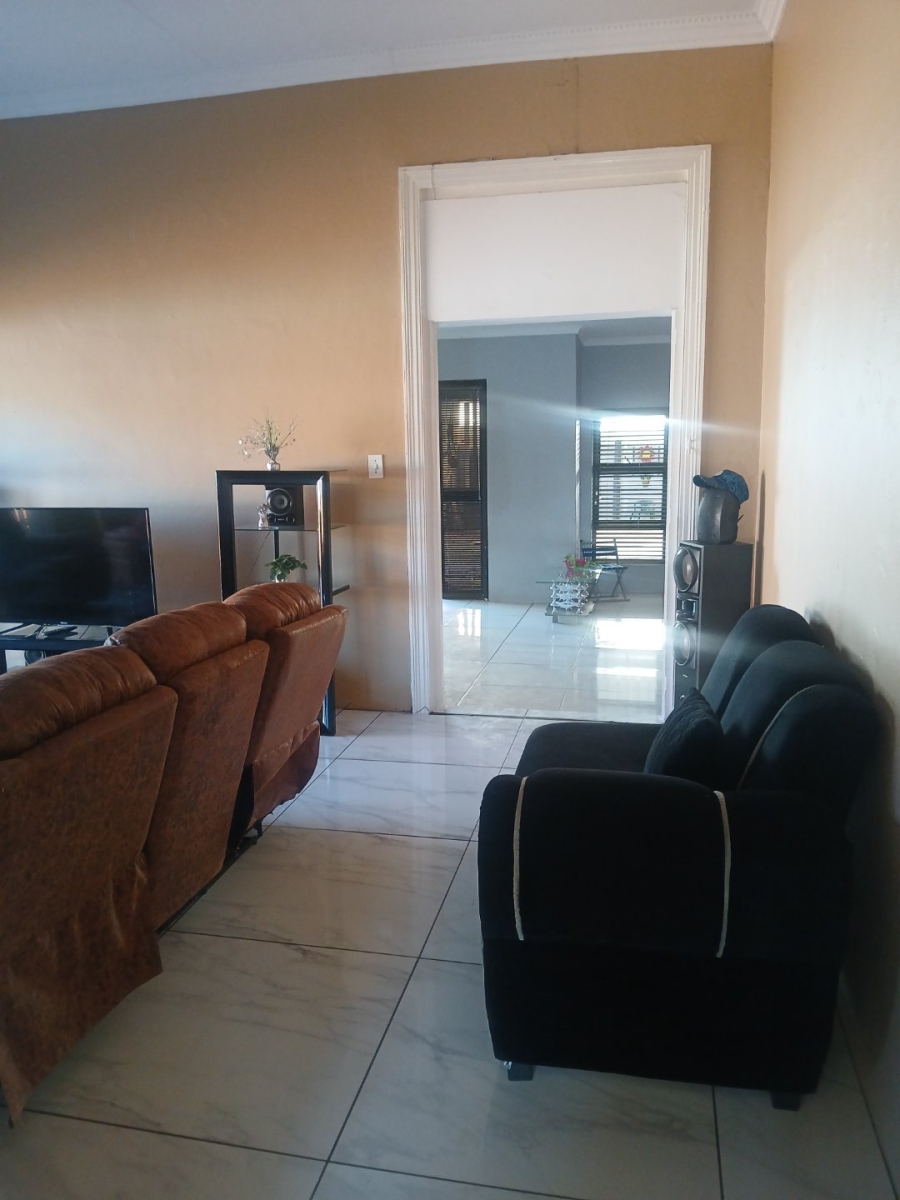 4 Bedroom Property for Sale in Kimberley North Northern Cape